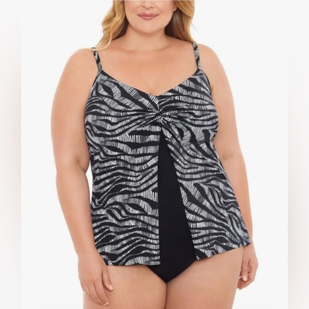 Swim Solutions Women's Bl Motion Lines Flyaway One Piece Swimsuit NWT 24W #2193